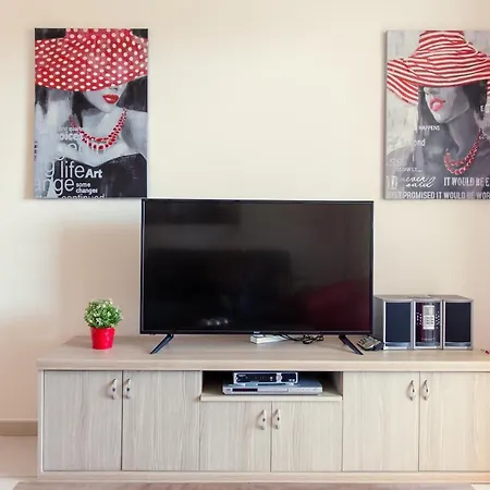 Nissi Pool View Free Wifi Apartmán