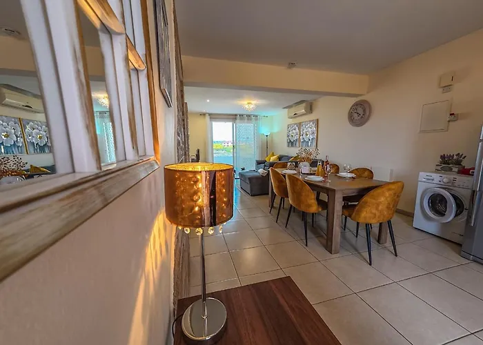 Nissi Pool View Free Wifi