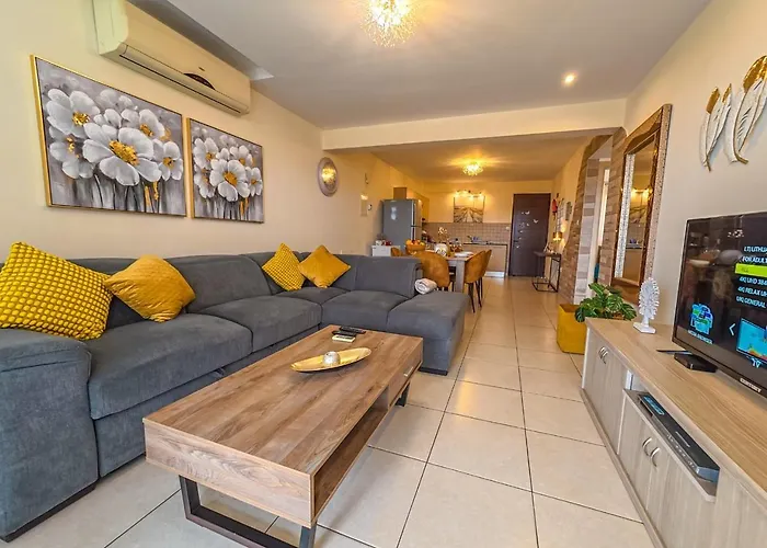 Nissi Pool View Free Wifi