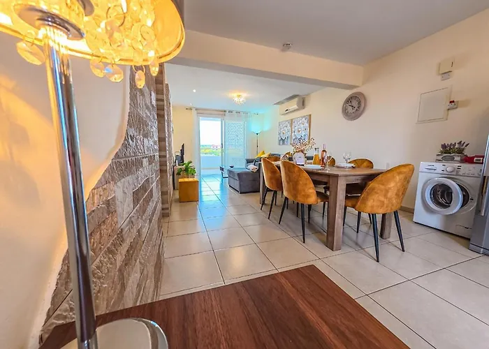 Nissi Pool View Free Wifi Daire