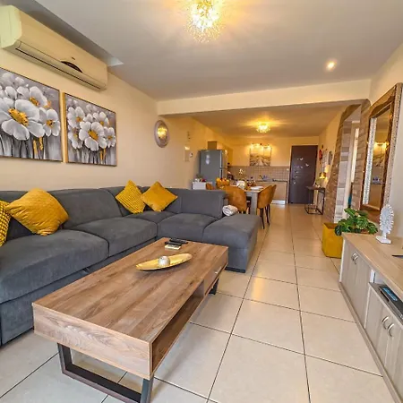 Nissi Pool View Free Wifi