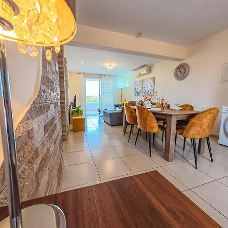 Nissi Pool View Free Wifi דירה