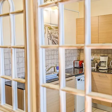 Nissi Pool View Free Wifi דירה איה נאפה