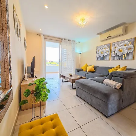 Nissi Pool View Free Wifi